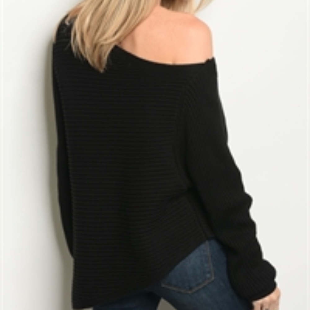 MODERN OFF SHOULDER SWEATER - Picture 3 of 3